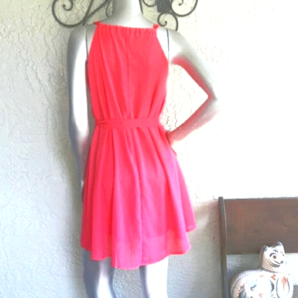 New Simply Elegant Pink Chiffon Dress - Picture 4 of 4